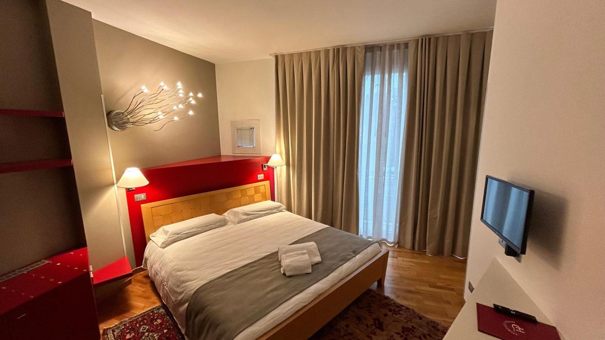 Hotel Centrale Resana Exterior photo